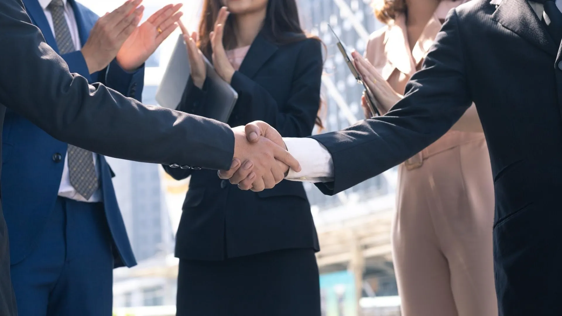 新規顧客獲得のマーケティング戦略とは？成功例に学ぶ22の施策・実践ステップ・成功のコツ