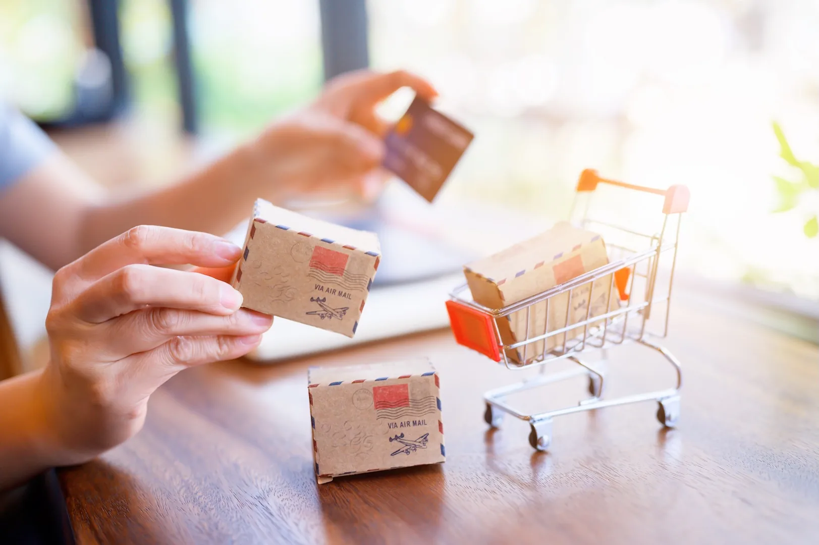 購買ファネルとは?マーケティングの成果につながる施策例を段階別に解説