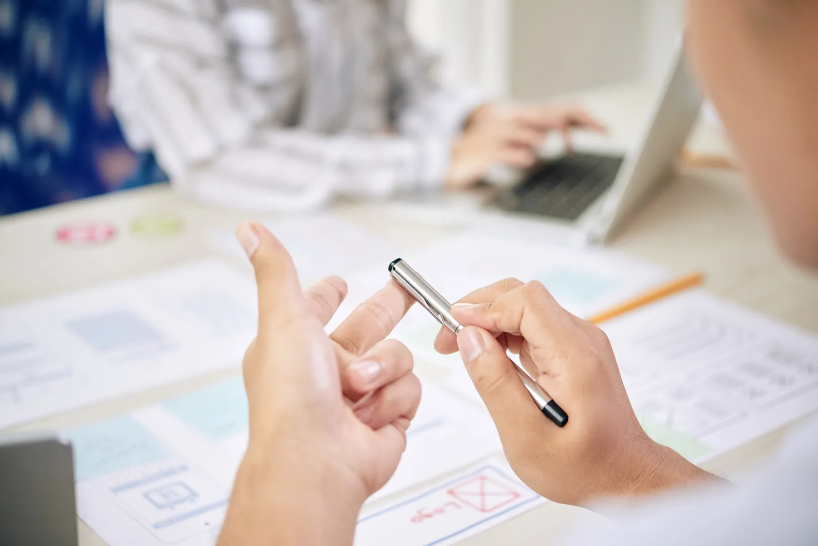 交通費支払い代行サービスの利用時に確認すべき3つの注意点