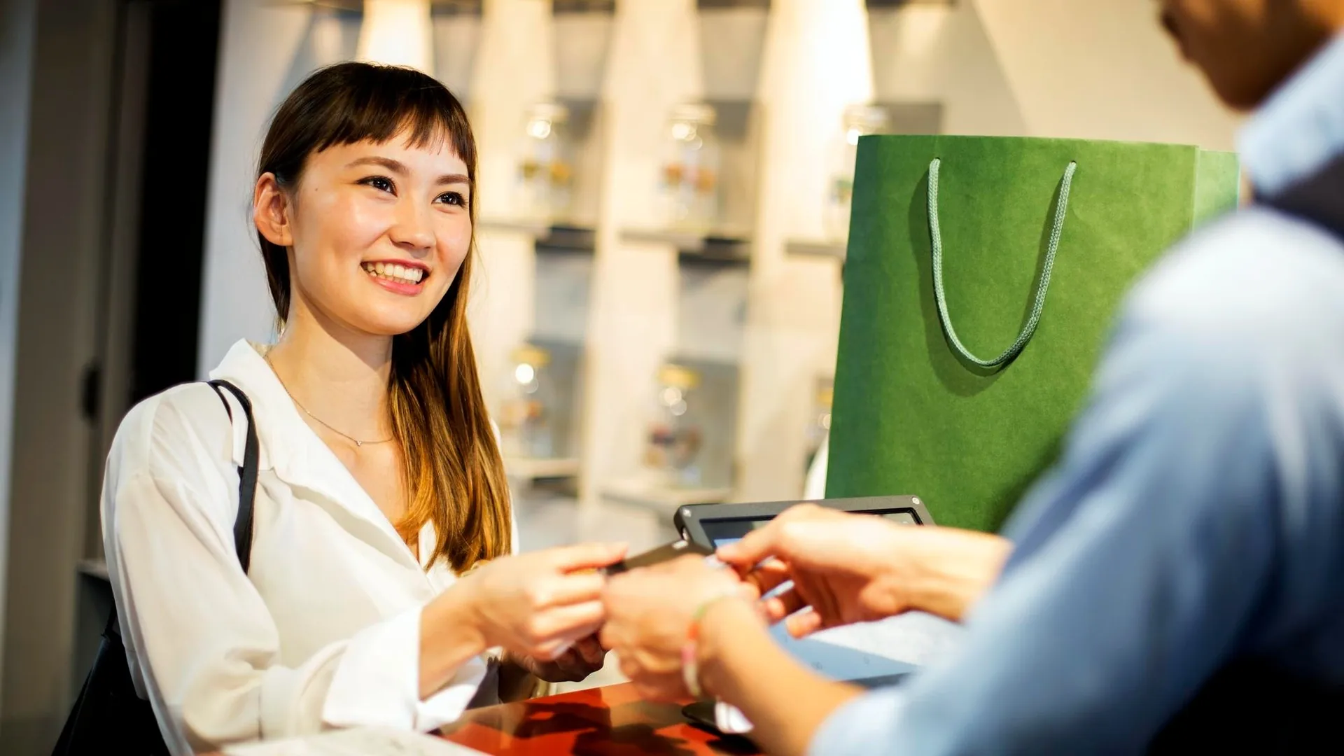 施策3.キャッシュバックキャンペーンなどの販促施策で再来店を促進する