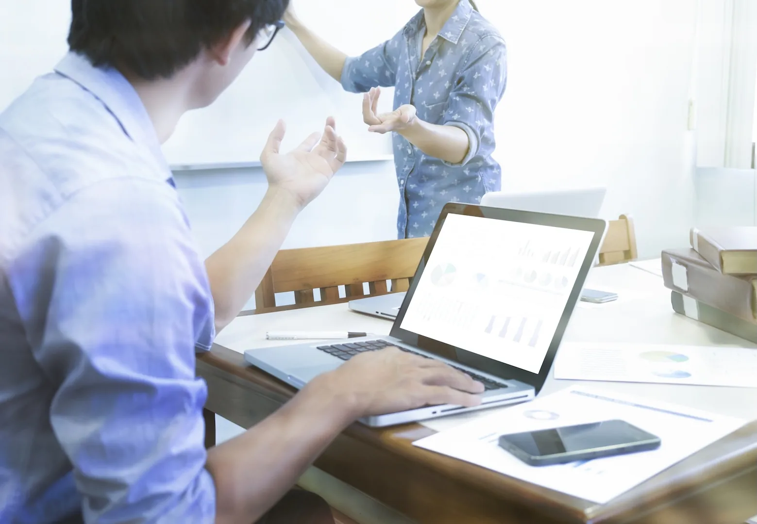 送金サービスとは？BtoC・BtoB向けの違いや導入メリット・注意点を解説